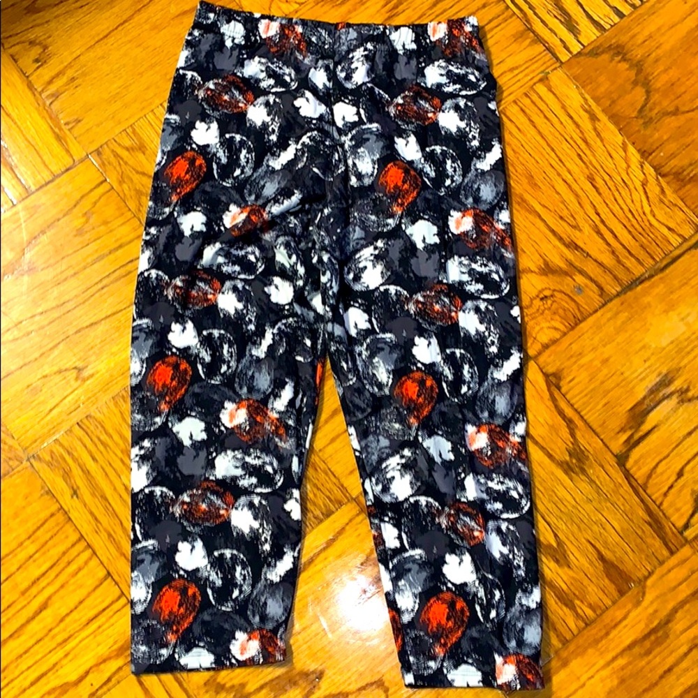 Capri Patterned Leggings